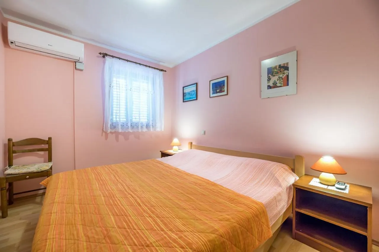 Marina Apartment Baska   Baska (Krk)