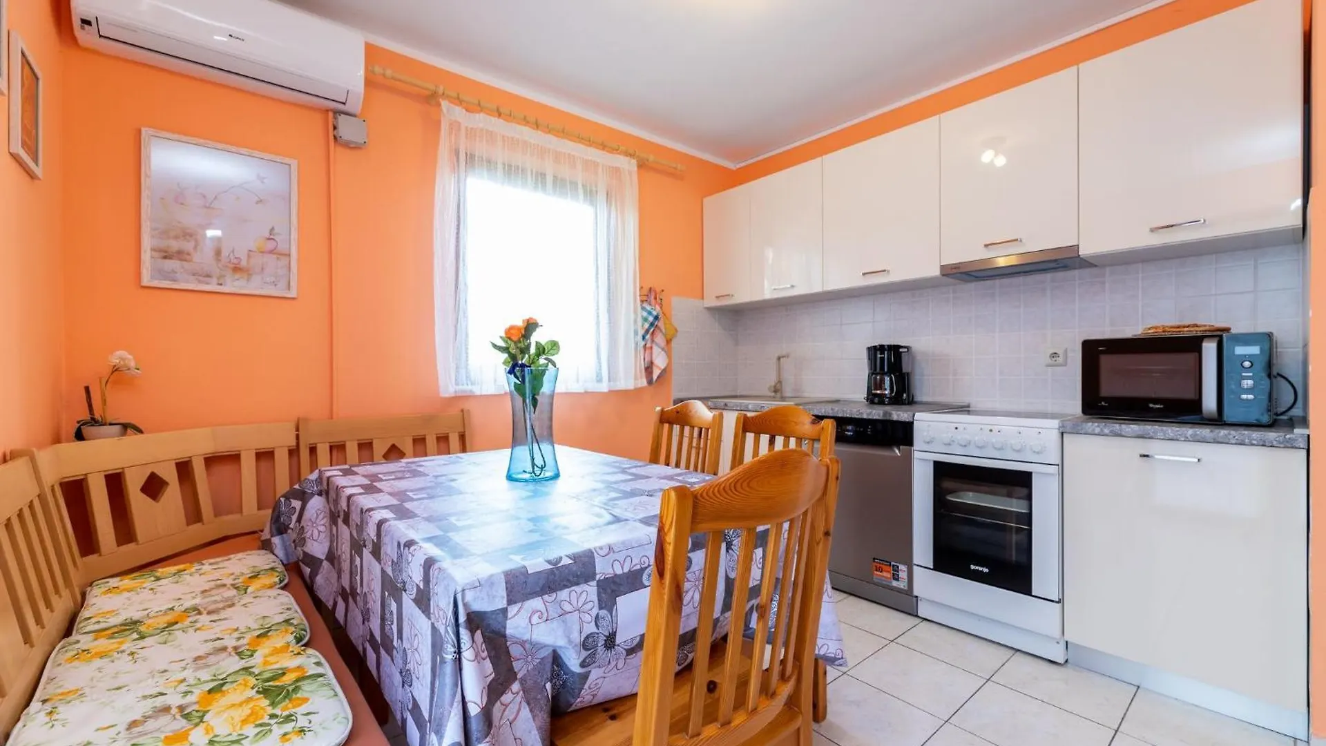 Marina Apartment Baska  Baska (Krk)