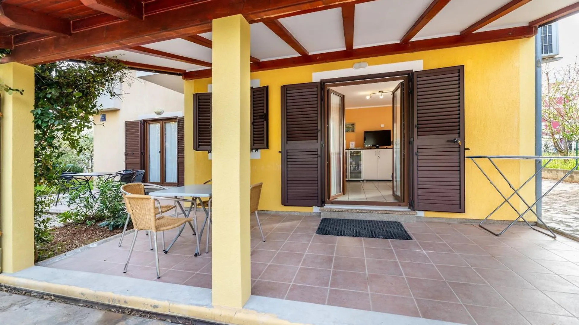 Marina Apartment Baska