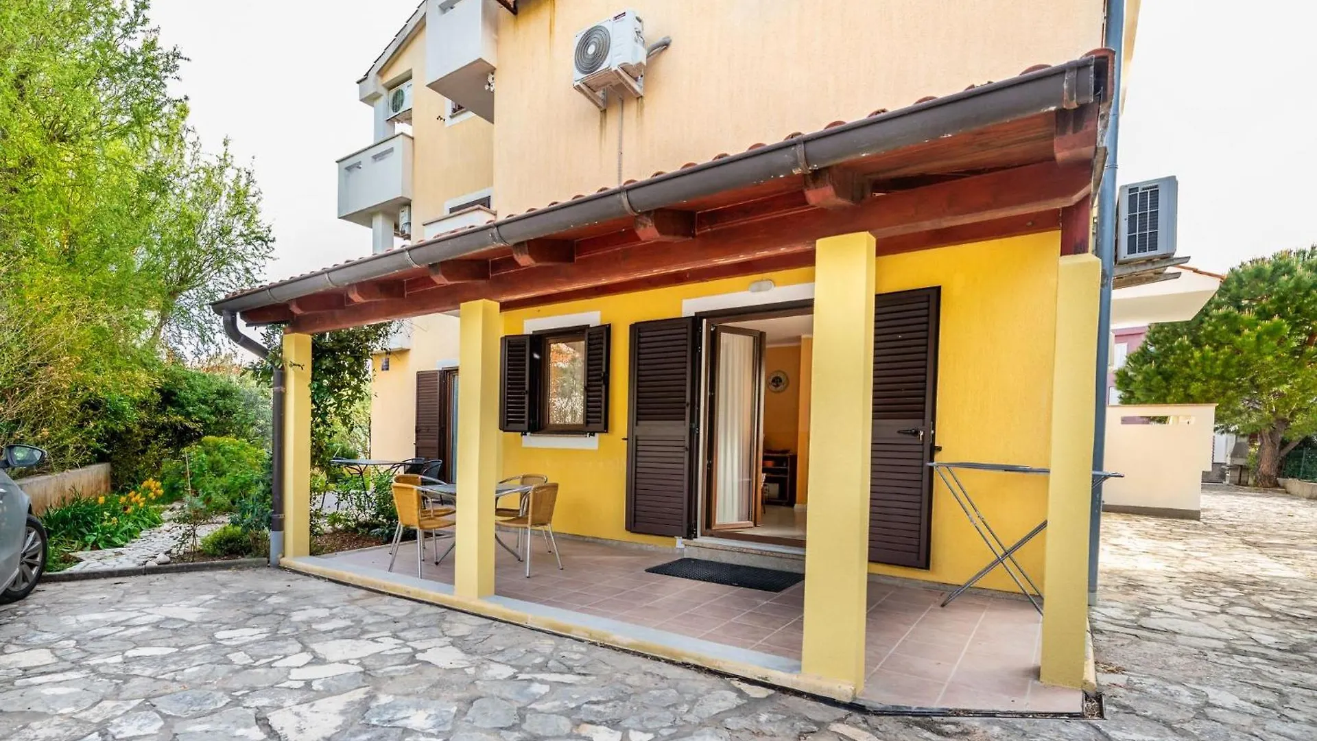 Marina Apartment Baska  0*, Baska (Krk) Croatia